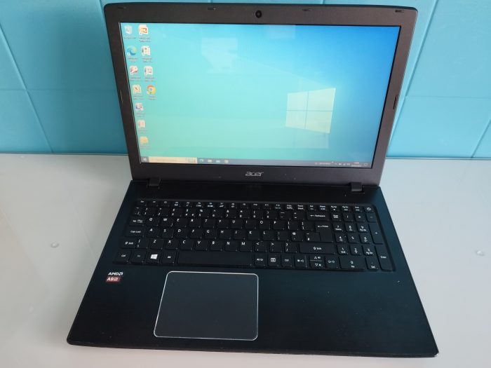 Acer Aspire E5-523 Laptop